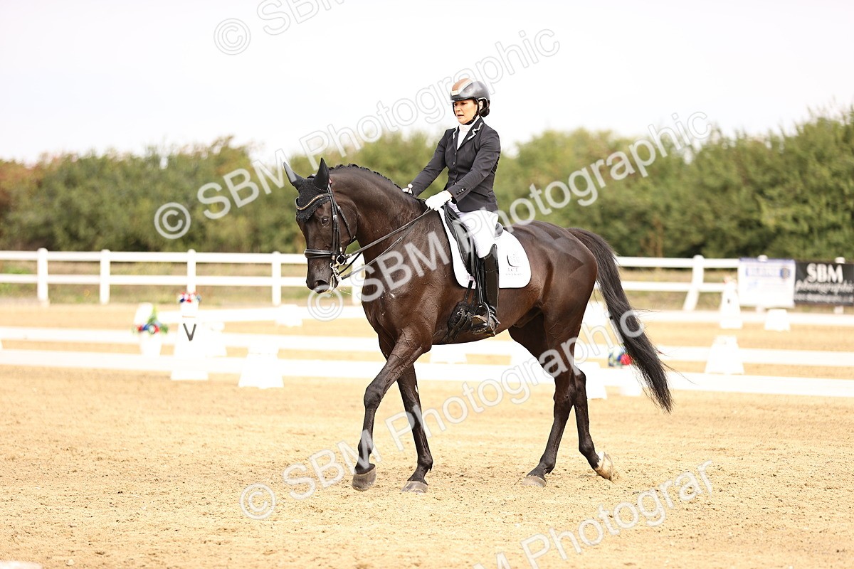 SBM_012844 - Class 2 - Advanced Medium 5 - 10.35-11.55