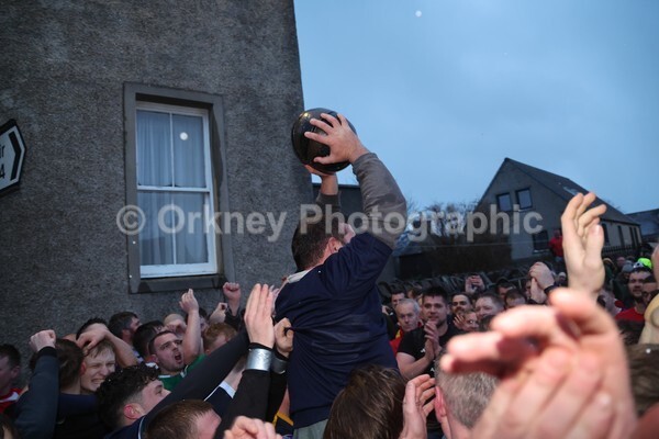 DAD12111 - New Years Mens Ba'