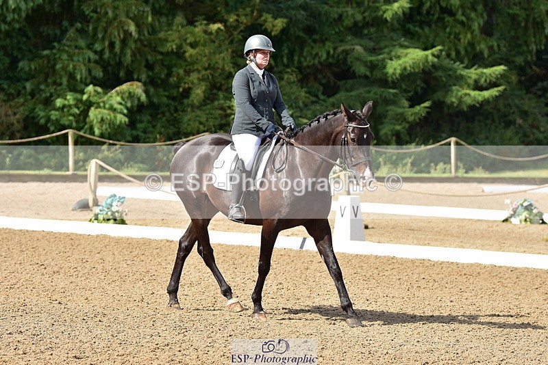 250719A-100542-03510 - 019-Bryony.Lovell-Williams-Broadtown.Man.In.The.Mirror