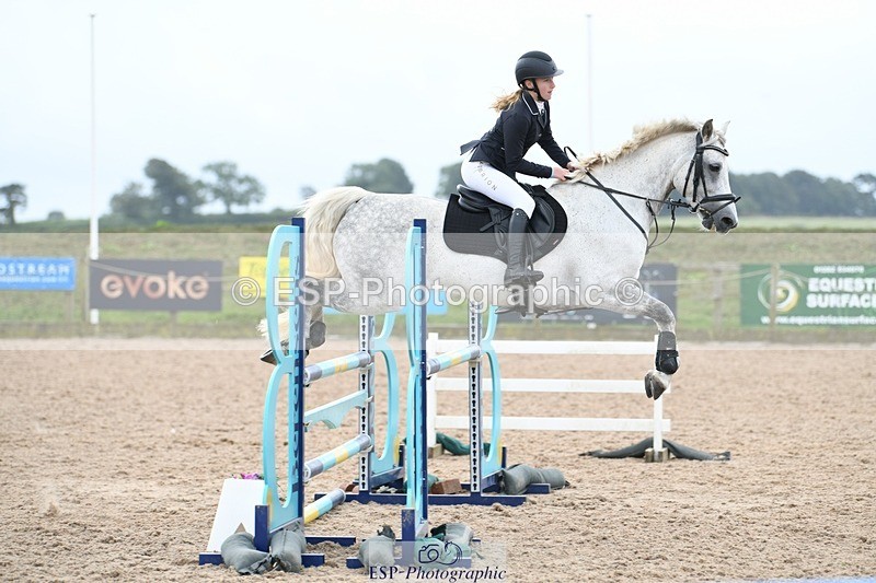 250807-113953-00740 - 1m Round 1