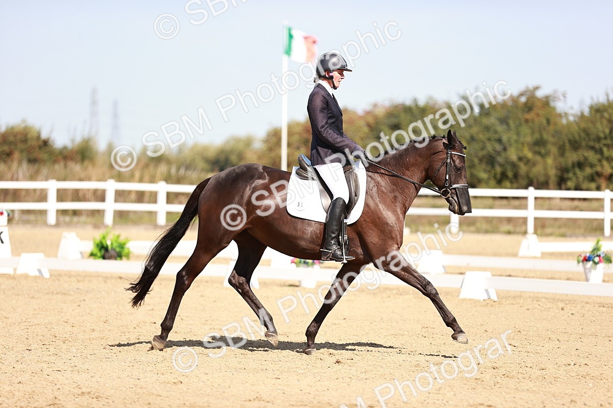 SBM_004481 - Class 12 - Novice 5 - 10.31-11.41