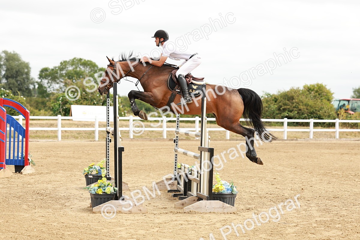 SBM_017359 - Class 21 - Senior Newcomers Championship 2d Rd