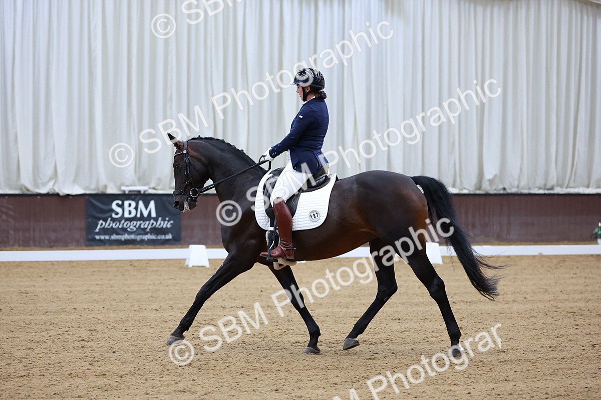 SBM_018686 - Class 17 - AM91 - 15.54-16.58