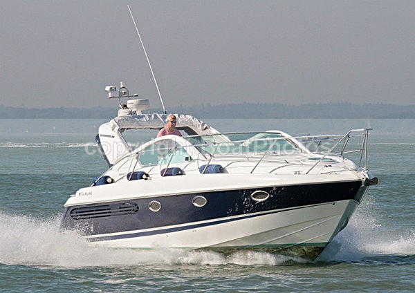110929 FAIRLINE TARGA 34 IMG_9135 - Motorboats - Open
