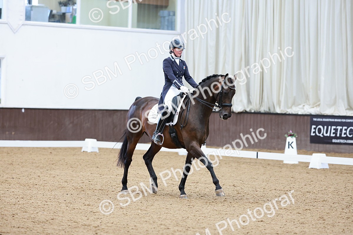 SBM_015831 - Class 5 - FEI INT II - 15.48-17.00