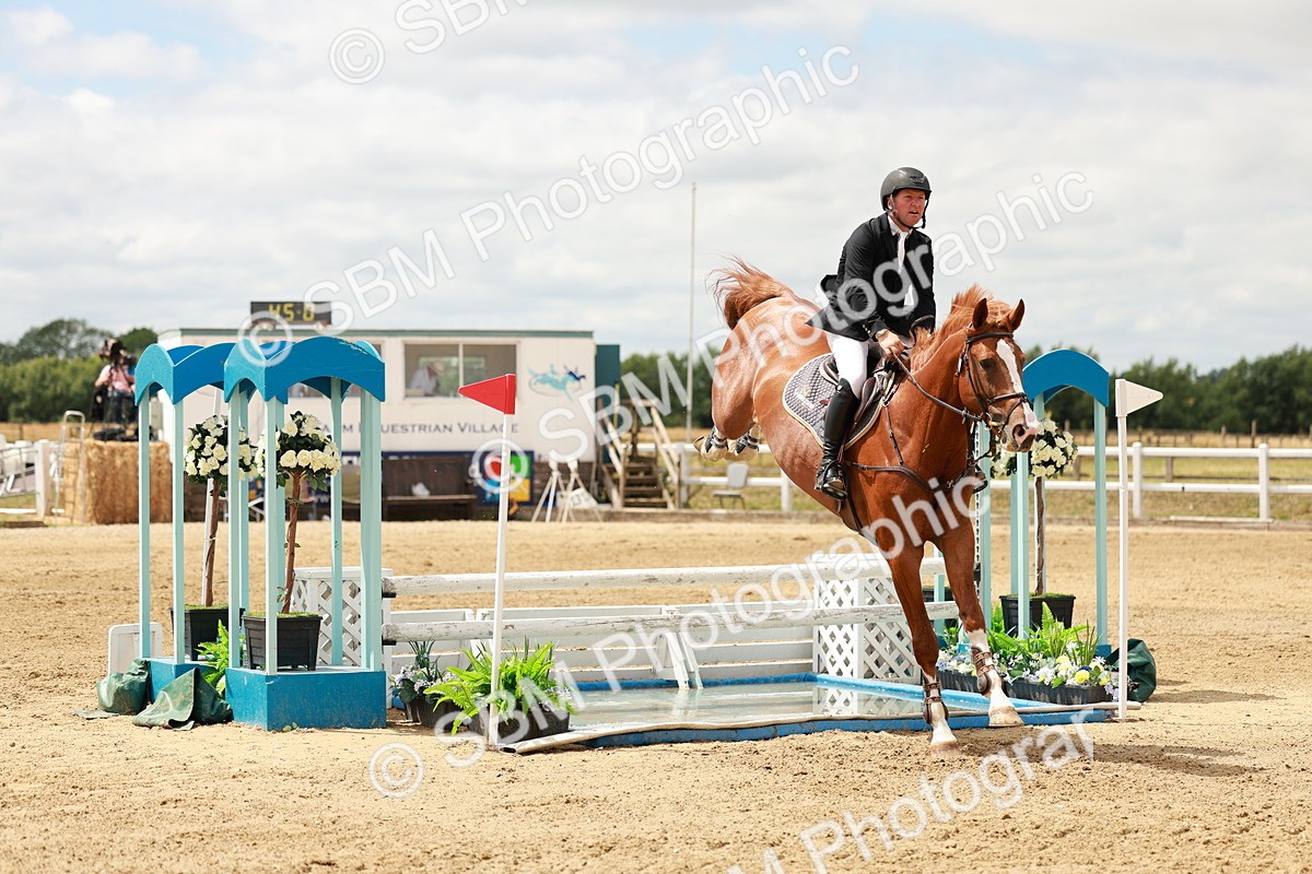 SBM_018420 - Class 21 - Senior Newcomers Championship 2d Rd