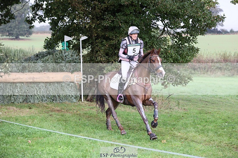 231020-101322-06189 - 005-DIAMOND.WOODS-Claire.Deuten-XC