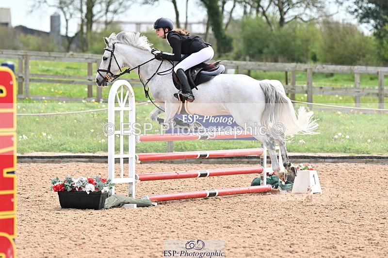 240506A-114521-08594 - Cls 4 Blue Chip Pony Newcomers & 1m Open