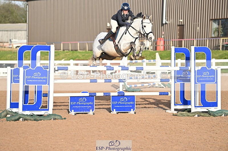 231209A-135411-01973 - Cls 15 National 1.30m & 1.40m