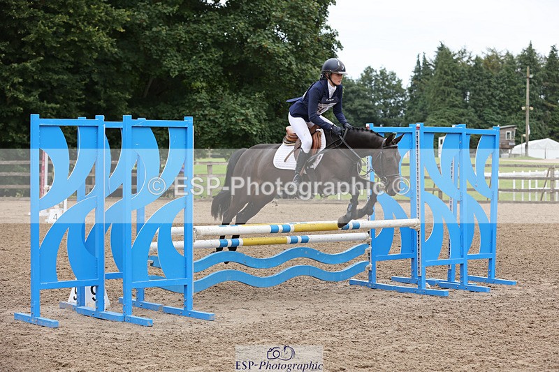 240804-143527-15966 - 605-Xanthe_Baylis-TULLIBARDS_HERSELF