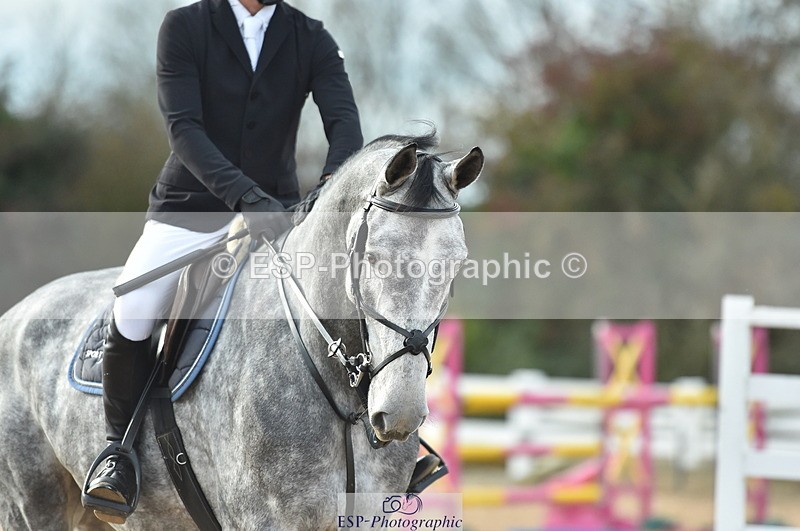 231111A-121400-01770 - Cls 12 Newcomers & 1.10m Open