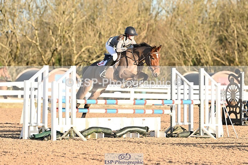 241208-093448-01520 - Cls 18 Bliss of London Novice Champ Q