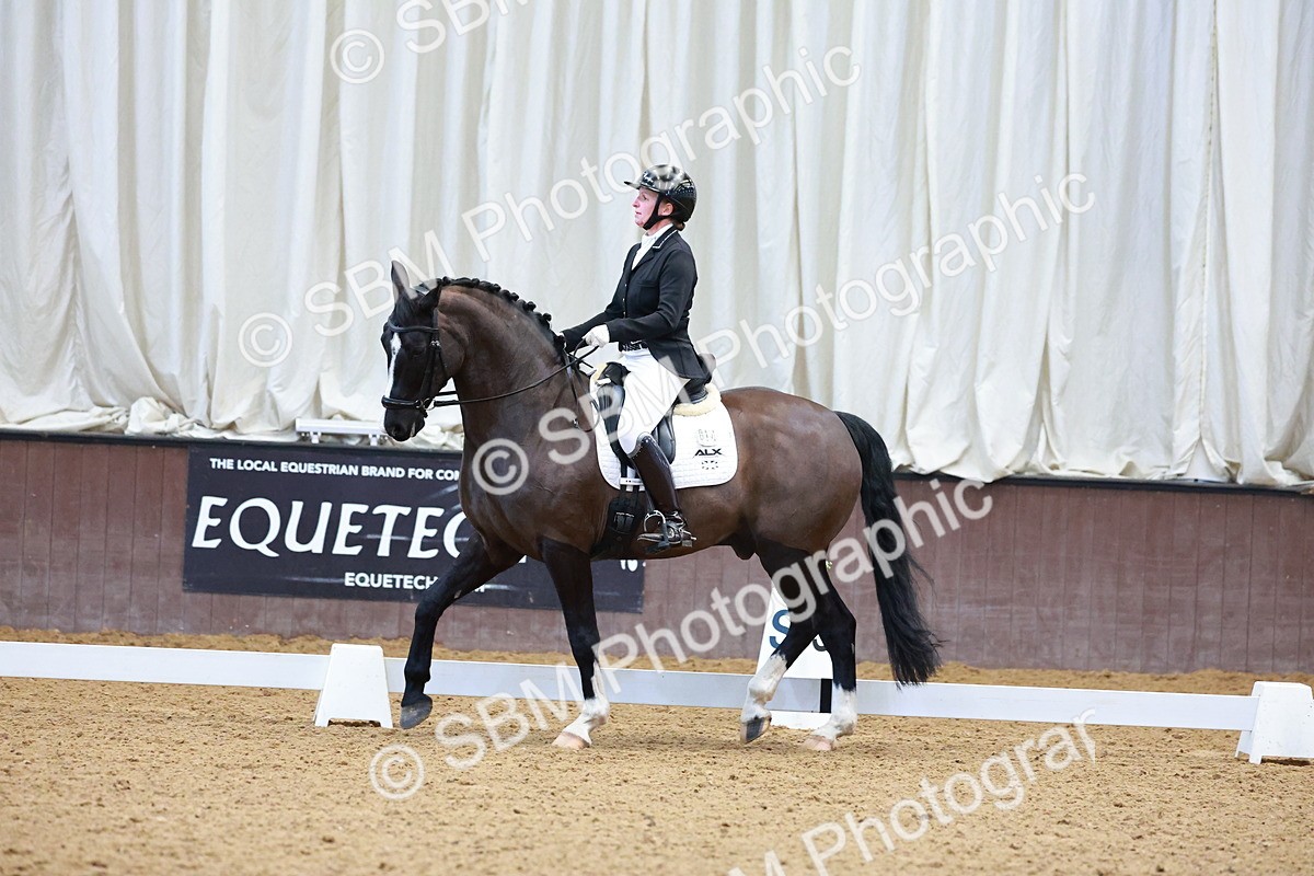 SBM_001264 - Class 18-15-16-22 - Elementary 5 Novice 5-Novice 6