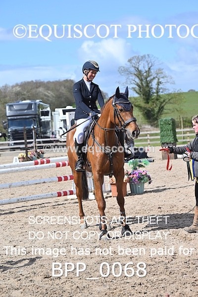 BPP_0068 - CLASS 19 SUN Senior British Novice/ 90cm Open