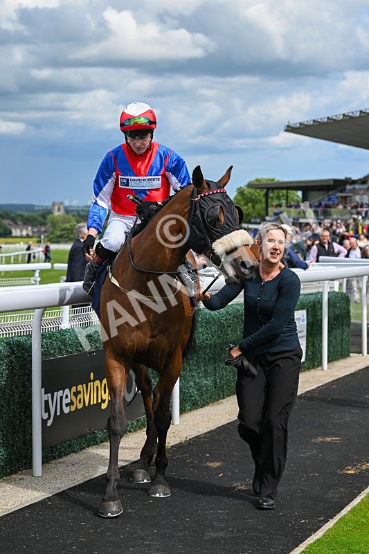 290524-Race 4-Makeen-6224 - Race 4