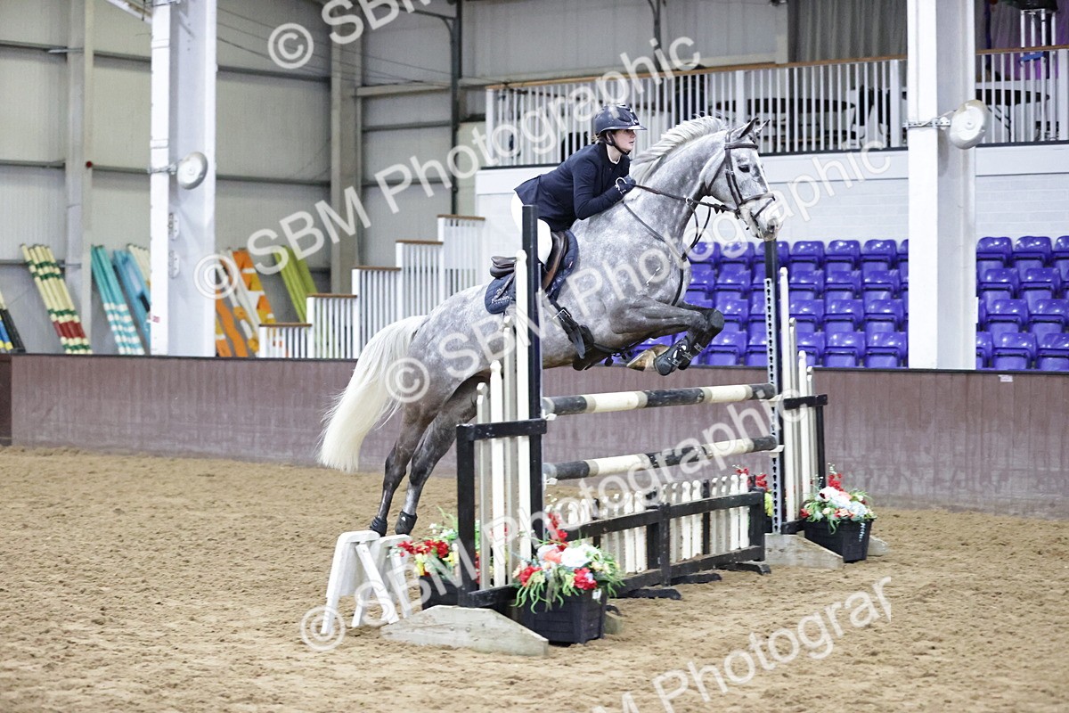 SBM_001263 - Class 4 - Senior Newcomers/ 1.10m Open