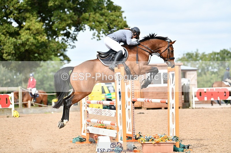 240915A-115656-09801 - Cls 27 Snr 1.05m & 1.10m GP