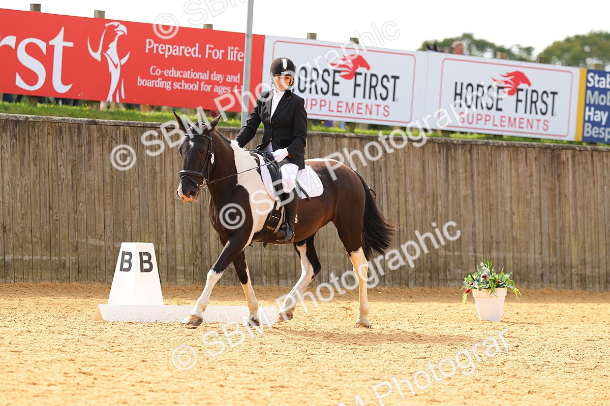 SBM_43945 - D6 - Small Tour Championship - Intro C