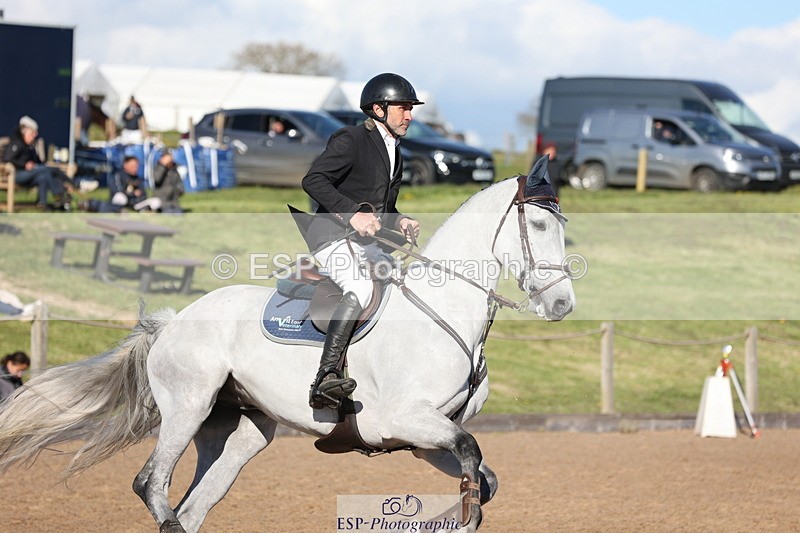 240419A-170531-09595 - Cls 10, 2 Star Big Tour 145cm  Break to End