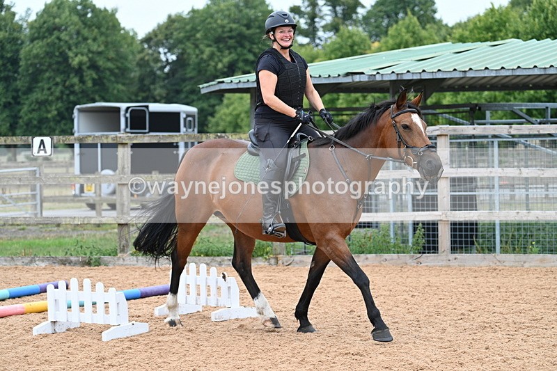 WJ7_8559 - Poles 11:00am