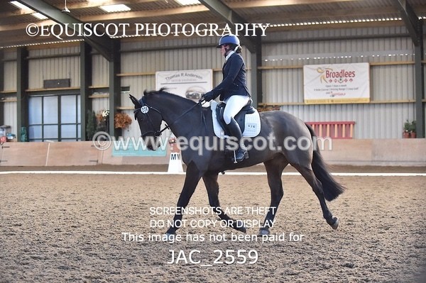 JAC_2559 - CLASS 4 NOVICE 3