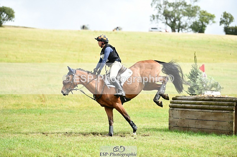 250831-122804-08691 - H-371-Kat.Raybould