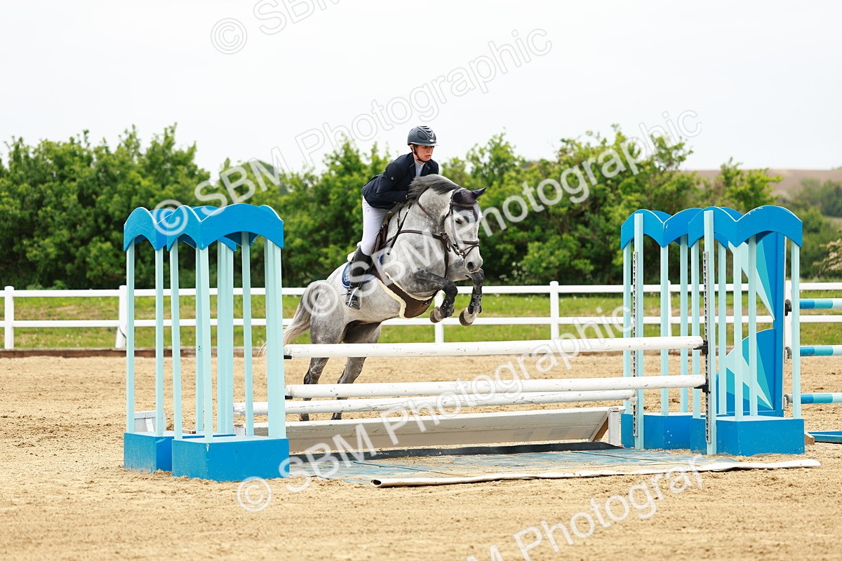 SBM_001173 - Class 5 - Senior Foxhunters - 1.20m