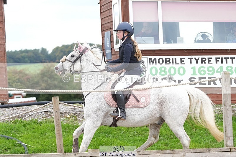 250921-145308-03739 - Cls 20 Pony 80cm Derby