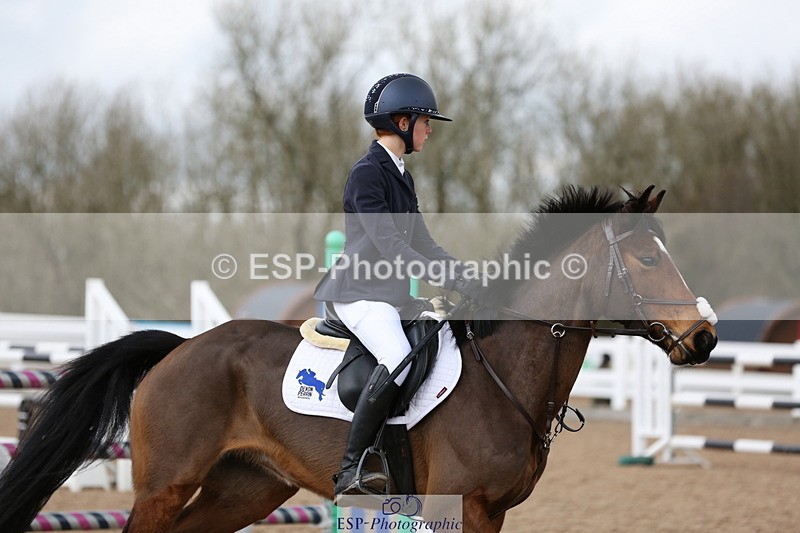 240211A-122253-02658 - Cls 6 Pony Foxhunter & 1.10m Open