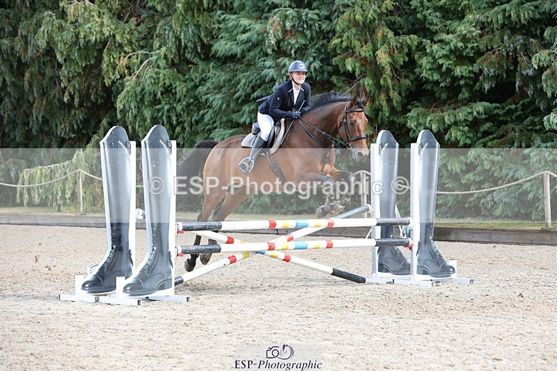 250829A-122653-01645 - Cls 7 British Novice and 90cm