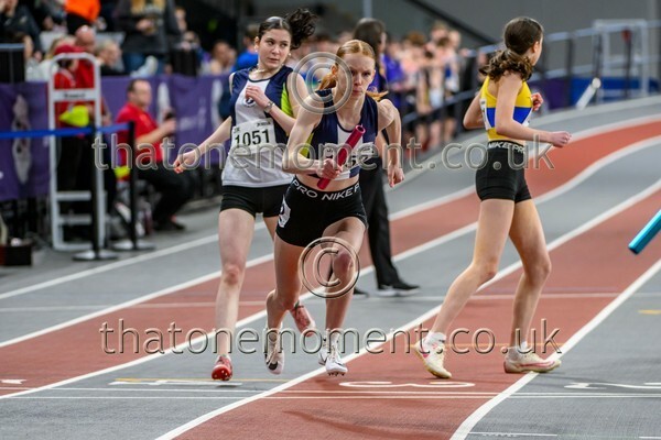 CombiMast25-925253 - Track Female Set One