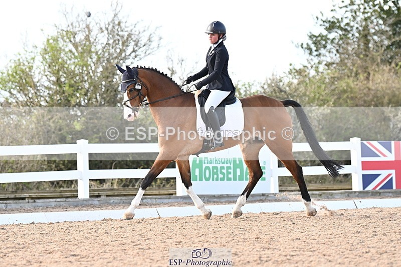 240324A-160806-04752 - Novice 28, 15.33 to 16.15