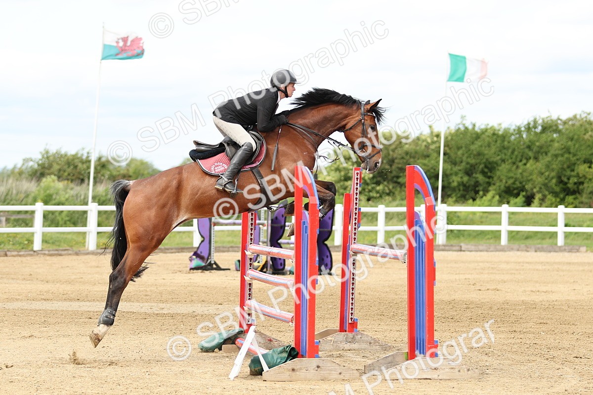 SBM_000935 - Class 4 - Senior Newcomers - 1.10m