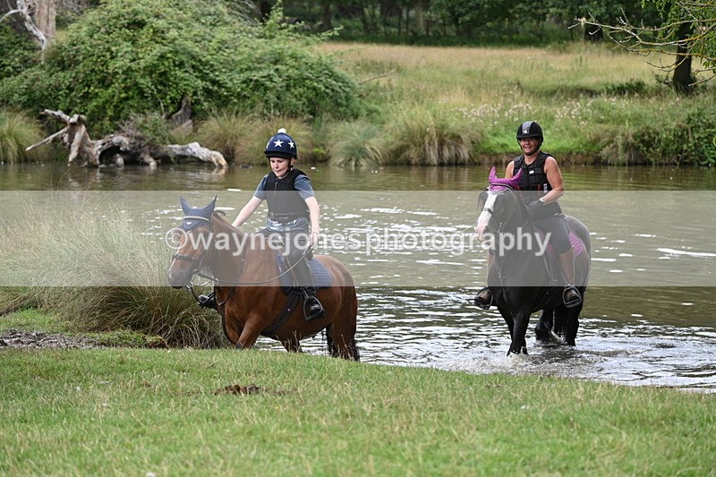 WJ7_3617 - Time at Water 12:15 to 12:50