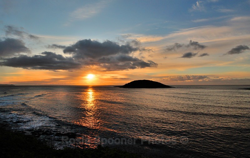 LO52- Looe island viewed from Hannafore - Greeting Cards - Looe