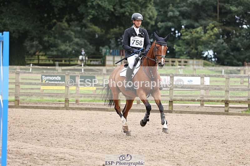 240804-163844-16980 - 758-Christopher_Wincer-CASA_COMQUEST