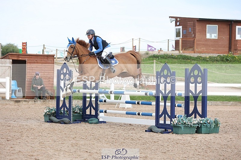 250508-171606-04321 - Cls 12 Snr Newcomers