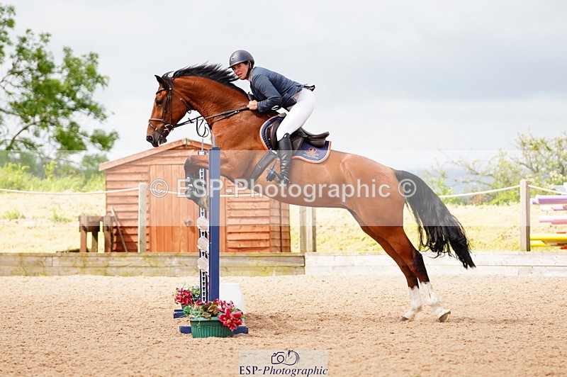 240526A-110338-07713 - Cls 26 Chard Equ 1.05m and 1.10m Grand Prix