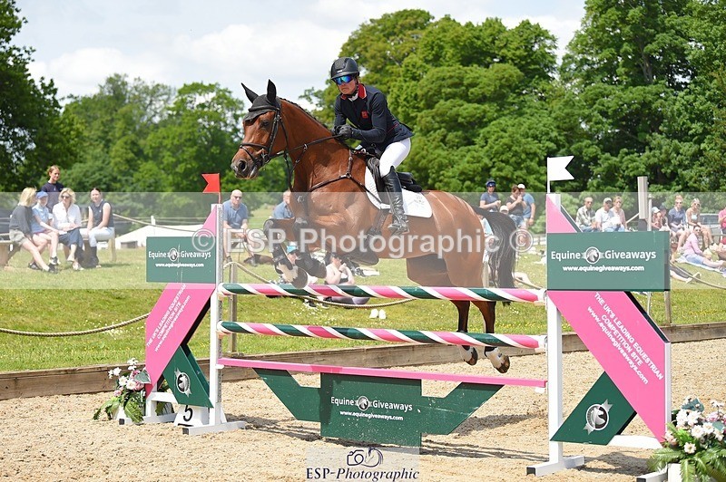 230528-124910-15857 - 381-CAROLINES_AIR_KM-Izzy_Taylor-SUNTrotUp+SJ