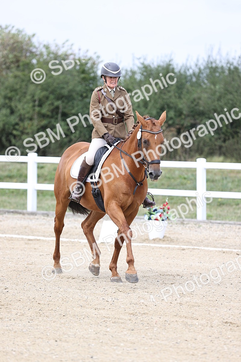 SBM_017404 - Class 14 - Novice 23 - 13.52-14.55