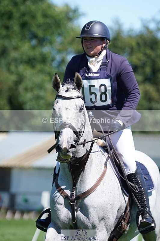 240811A-131116-03823 - 158-