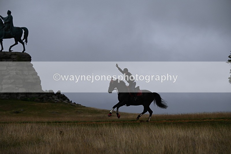 DSC_1696 - Time at Statue 12:13 to 12:32