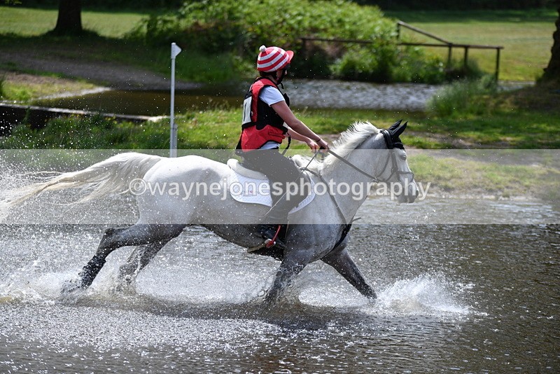 WJ5_6023 - Tweseldown 3-Phase Training (XC) 19-05-25