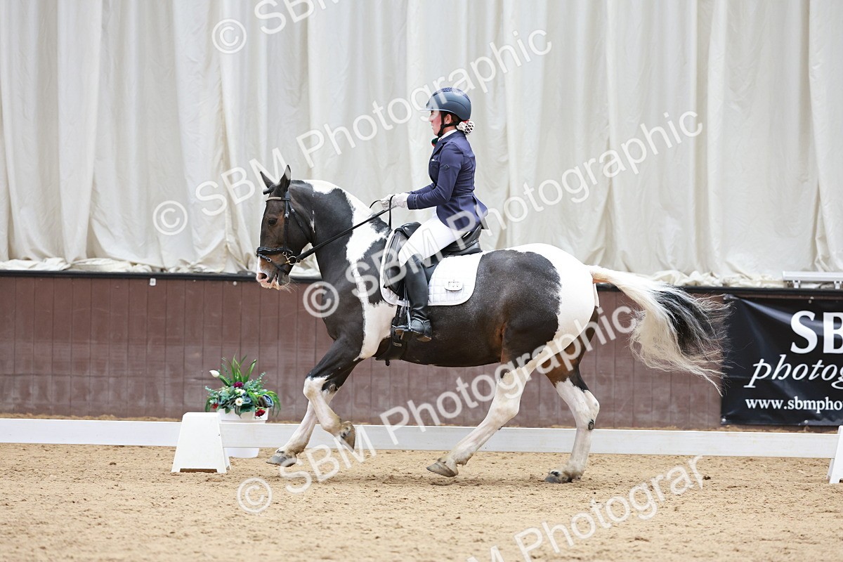 SBM_009825 - Class 6b - Novice 6 - 12.40-13.43