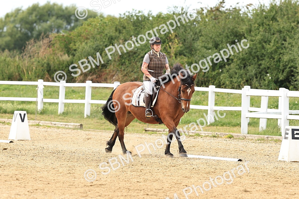 SBM_000510 - Class 4 - Novice 5