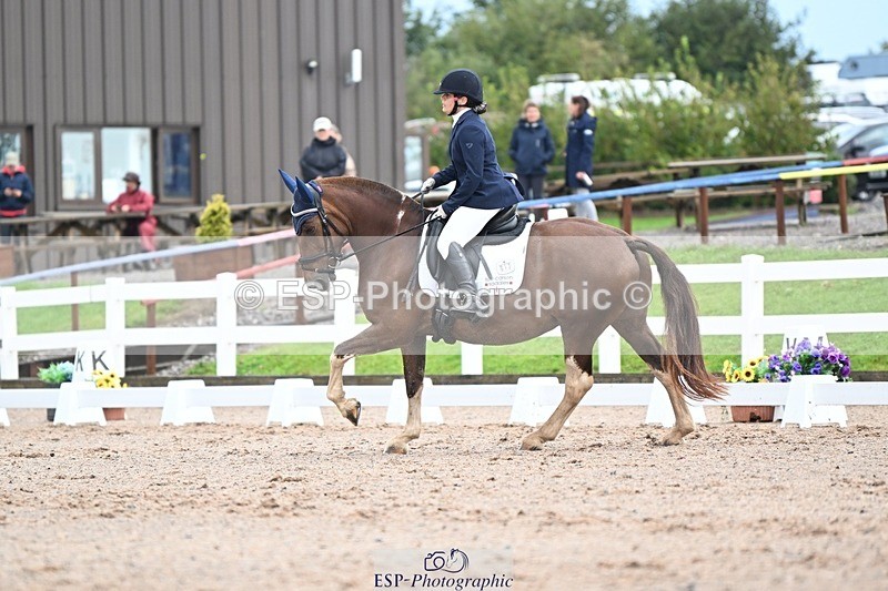 250907-110045-07086 - 017-Natalie.RosewarnePenpont.Fancy.That