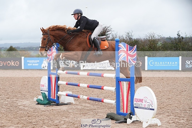 251107-134149-01020 - Cls 5 Newcomers and 1.10m Open