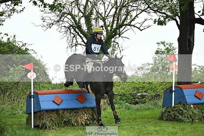 250418-102708-01431 - 051-Alex.Jupp-CARRY.ON.REGARDLESS