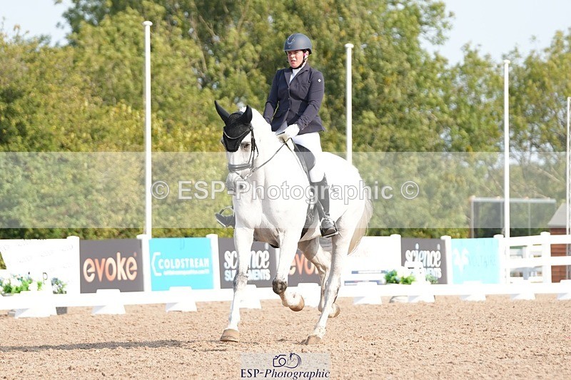 250817-093204-07555 - 122-Stacey.BlunnDiamond.Bobby