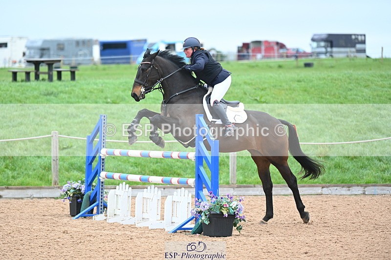 240316A-091912-02336 - Cls 13 Snr 1.05 and 1.10m Open